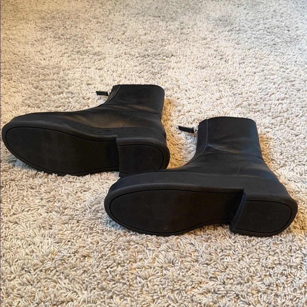 Steve Madden Black Leather Jones Boots - Picture 6 of 6